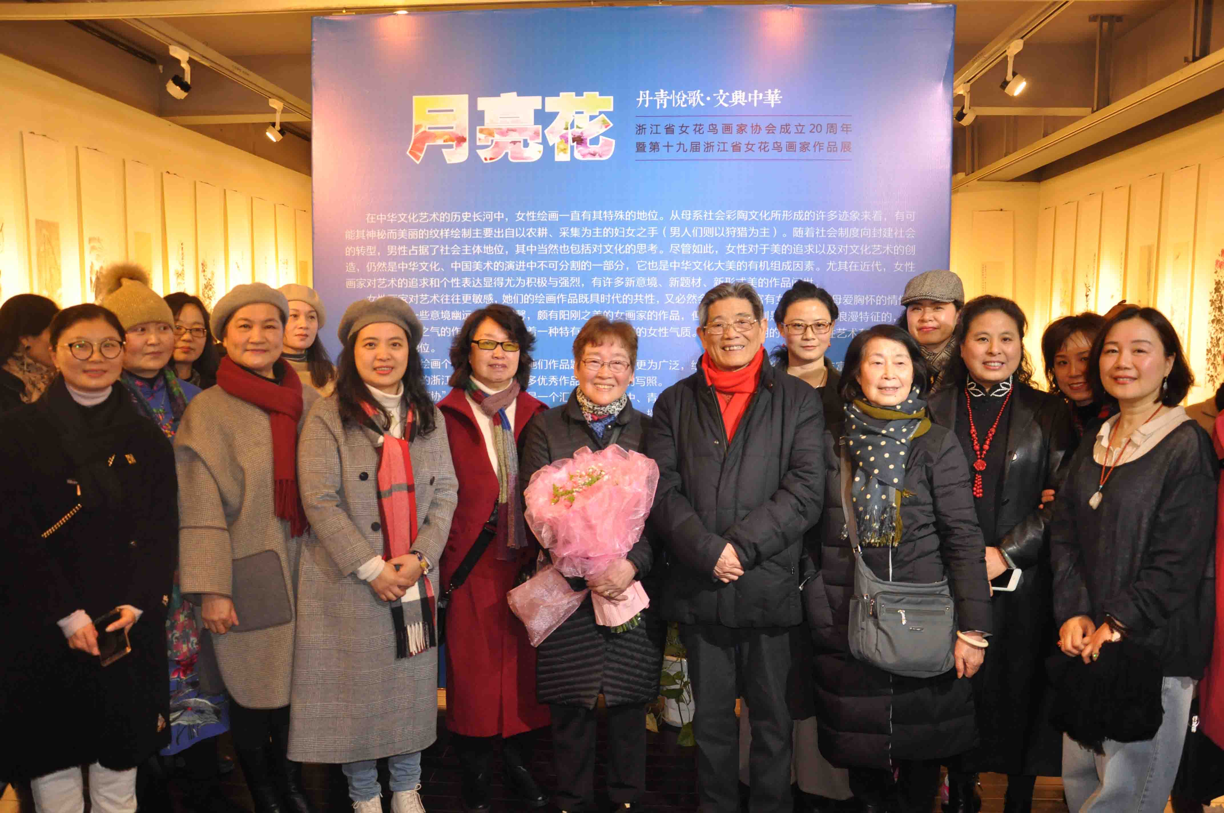 杜曼华1.jpg